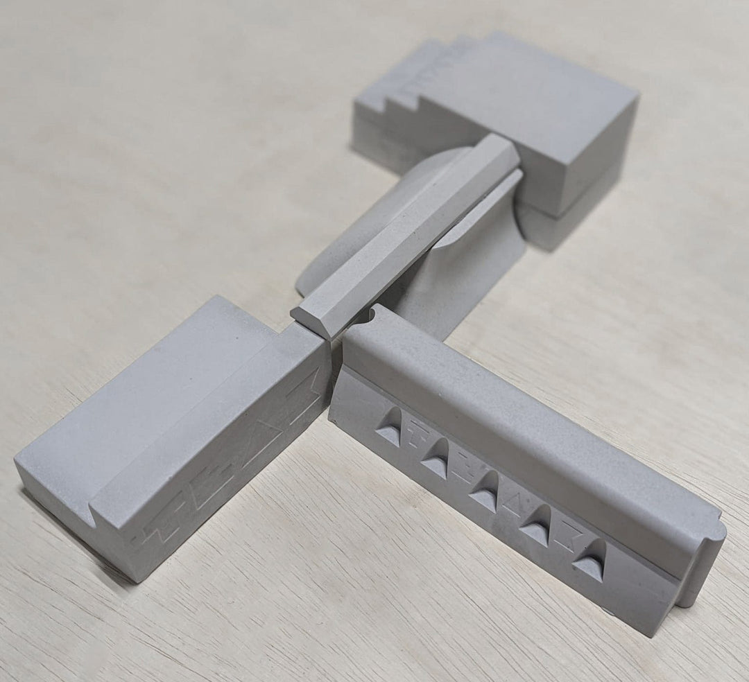 Teak Tuning Monument Series Park - Includes 6 Obstacles & Transition Tape