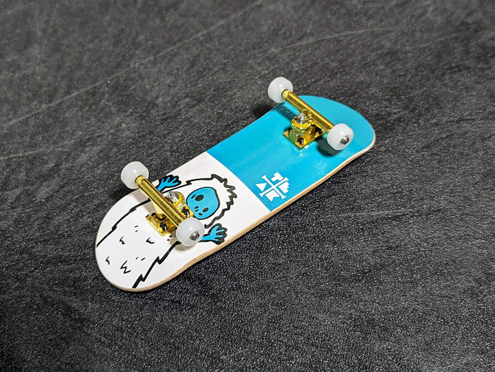 Teak Tuning 32mm Prolific Gen2 Fingerboard Complete - "Teal Yeti" Graphic - Gen2 Prodigy Trucks + Pro Duro Bubble Bushings