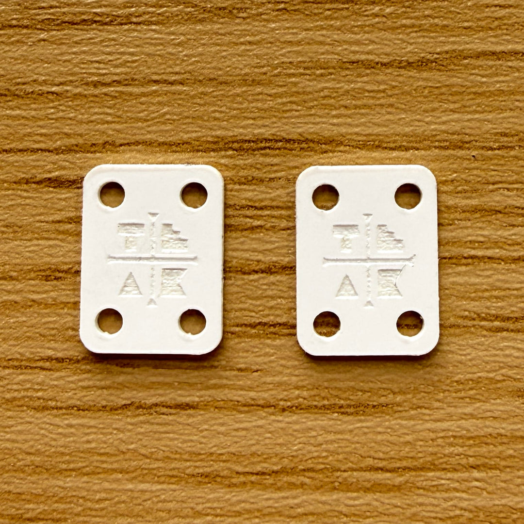 Plastic Riser Pads Acrylic Slim Riser Pad Kit (Includes 8 Long Screws) - White Snow – Teak ...