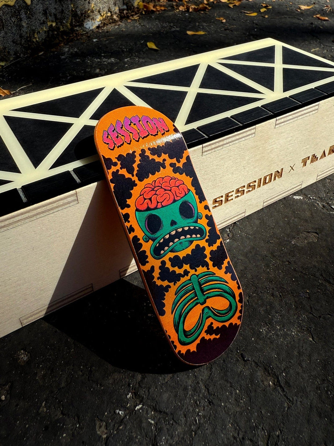 Session Fingerboards SESSION x TUIBZ Collab Decks - SHOCK (Orange) - 32mm OR 34mm