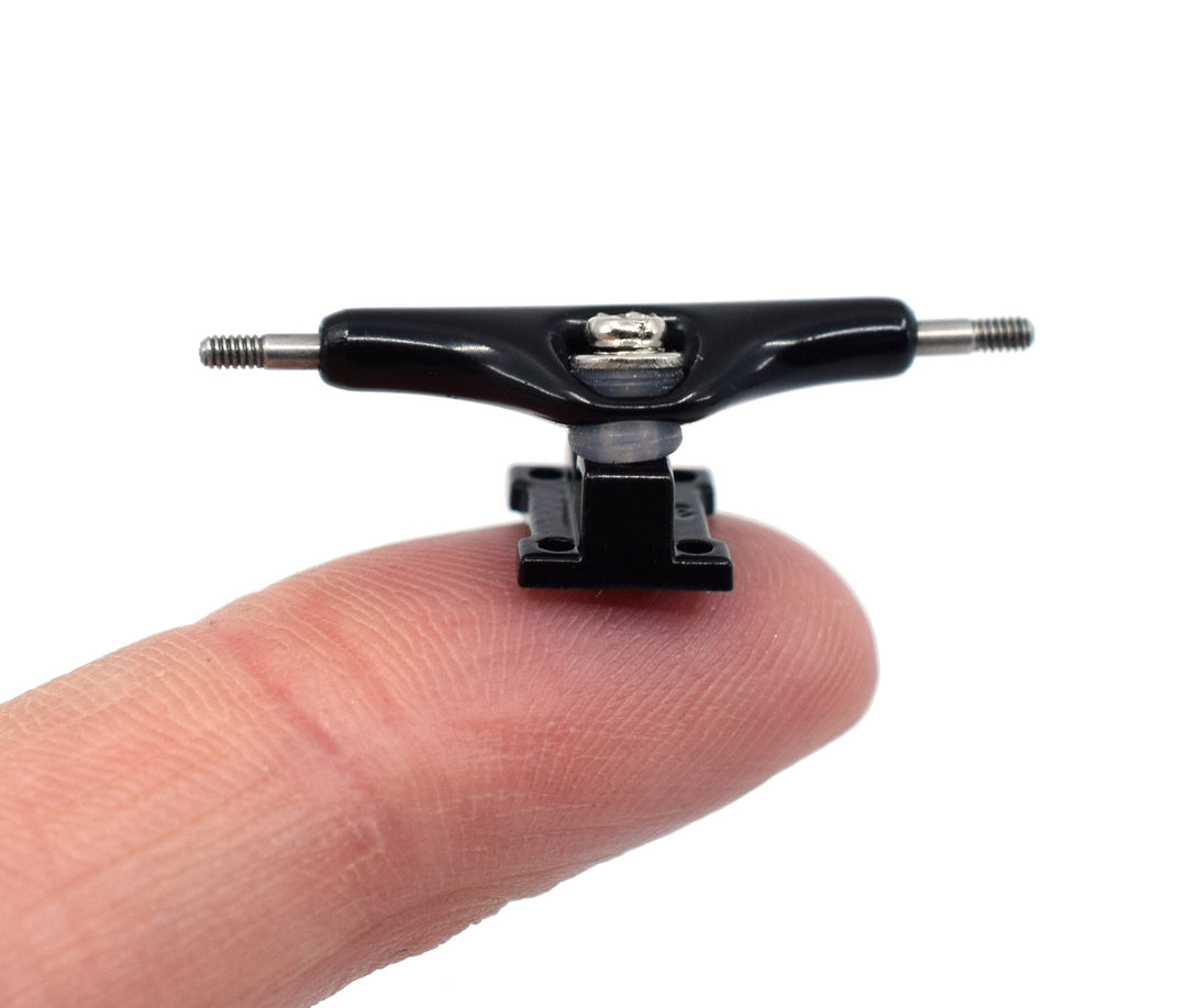 Teak Tuning Prodigy Swerve Trucks, 32mm - Black Colorway