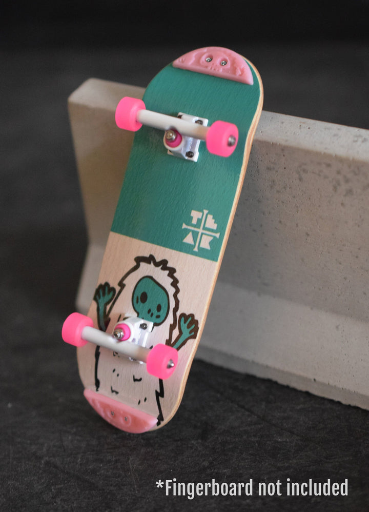 Teak Tuning Peeping Yeti Fingerboard Nose & Tail Guards - 7.5mm x 22mm - Pink